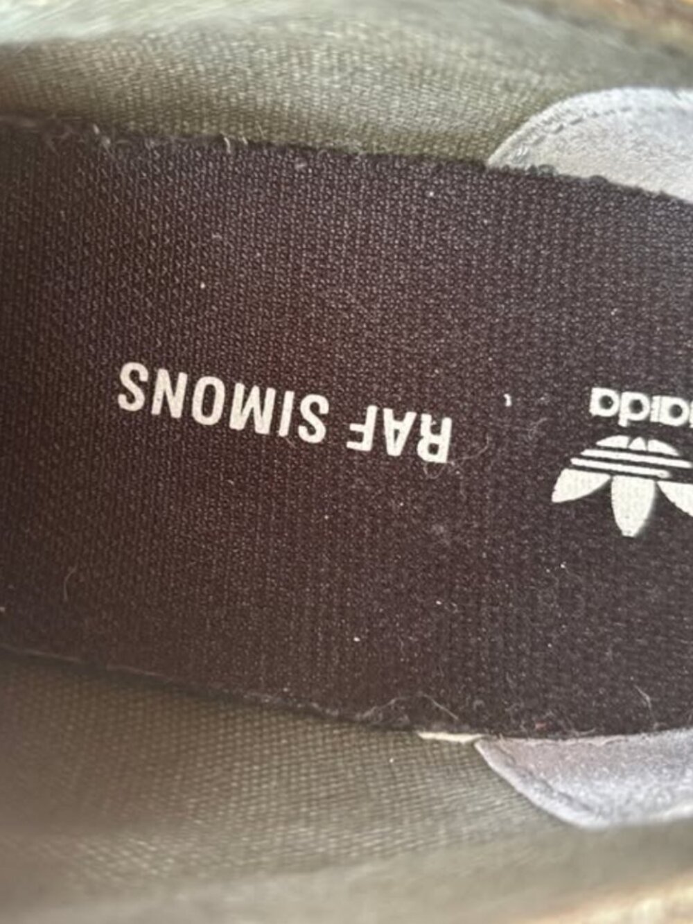 Adidas Raf Simons Detroit Runner - Picture 3 of 5